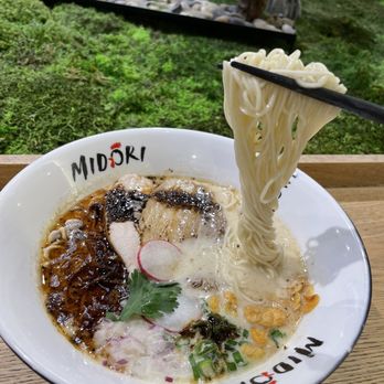 Midori Ramen - Black garlic with thin noodles - Ramen Near Me - Toronto, Ontario Midori Ramen - Black garlic with thin noodles - Ramen Near Me - Toronto, Ontario