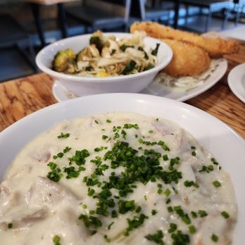 Slapfish - Fish and chips and bowl of clam chowder - Seafood Near Me - Albuquerque, New Mexico