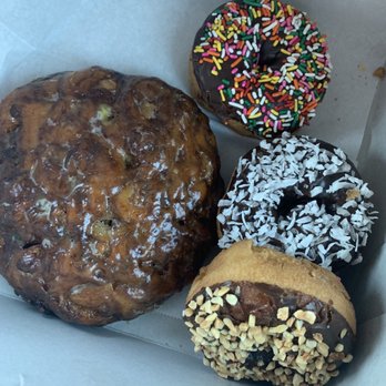 Friendly Donut House - Assorted - Donuts Near Me - Henderson, Nevada