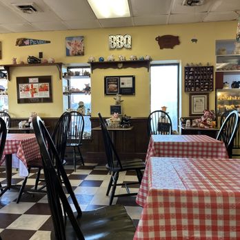 Grandpa's Kitchen - Barbeque Near Me - Littleton, North Carolina