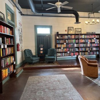 Vintage Bookstore And Wine Bar - Inside - Wine Bars Near Me - Austin, Texas Vintage Bookstore And Wine Bar - Inside - Wine Bars Near Me - Austin, Texas