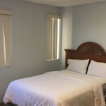 Advanced Sleep Medicine Services - The bedrooms are clean and comfortable! - Sleep Specialists Near Me - Riverside, California Advanced Sleep Medicine Services - The bedrooms are clean and comfortable! - Sleep Specialists Near Me - Riverside, California