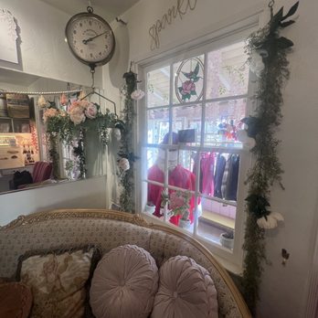 Boss Chic Coffee Bar - Coffee & Tea Near Me - Lancaster, California Boss Chic Coffee Bar - Coffee & Tea Near Me - Lancaster, California