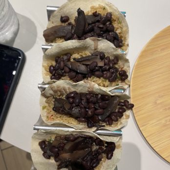 SoBe Vegan - Black bean and mushroom tacos - Vegan Near Me - Fort Lauderdale, Florida SoBe Vegan - Black bean and mushroom tacos - Vegan Near Me - Fort Lauderdale, Florida