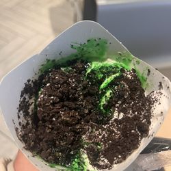 McDonald's - OREO Shamrock McFlurry