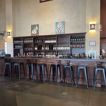 Wiens Cellars - Wine Tasting Room Near Me - Temecula, California