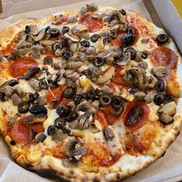 Mad Dog with added mushrooms, garlic, and black olives!