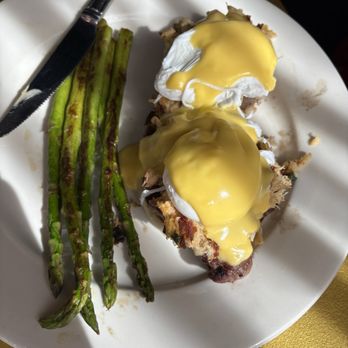 Station 4 - Steak & Eggs Oscar - New American Near Me - Washington, DC, District of Columbia