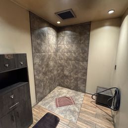 Tan room