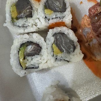 Tomo7 sushi - The Spicy Albacore Roll 8pieces. Disgusting! Fish was tough and gray. We didn't bother eating it scared to get sick - Sushi Bars Near Me - Riverside, California Tomo7 sushi - The Spicy Albacore Roll 8pieces. Disgusting! Fish was tough and gray. We didn't bother eating it scared to get sick - Sushi Bars Near Me - Riverside, California