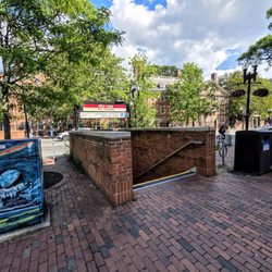 Harvard Square MBTA Station - Red Line & Buses - Entry to Harvard T Station