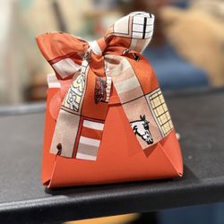 Sokit Beauty - Minnie Birkin with assorted travel size products to try