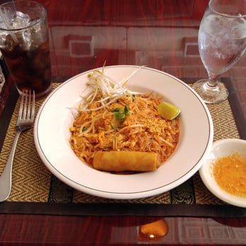 Bangkok Downtown - Excellent Pad Thai!!!! - Sushi Bars Near Me - Salisbury, North Carolina