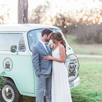 Perfectly Uncommon Weddings - Beautiful Day at Green Acres - Wedding Planning Near Me Perfectly Uncommon Weddings - Beautiful Day at Green Acres - Wedding Planning Near Me