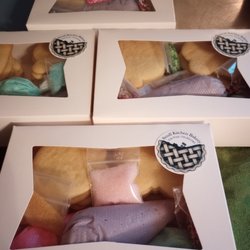 Small Kitchen Bakery - Cookie decorating kits for holidays, or for a birthday party activity