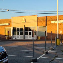 Tenafly Pediatrics - Building entrance