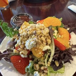 Sweet Tooth Cafe - Strawberry Salad