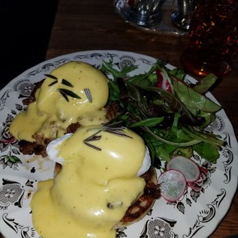 Le Sel Bistro - Crab Eggs Benedict - Breakfast & Brunch Near Me - Tacoma, Washington Le Sel Bistro - Crab Eggs Benedict - Breakfast & Brunch Near Me - Tacoma, Washington