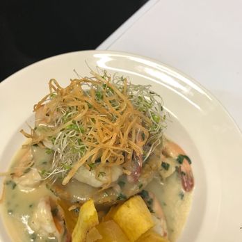 Gustoso Restaurant - a plate of food with potatoes - Spanish Near Me - Brooklyn, New York Gustoso Restaurant - a plate of food with potatoes - Spanish Near Me - Brooklyn, New York