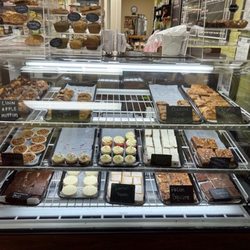 Cater's Market - Wonderful baked goods