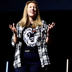 Fierce Church - Pastor Alaina preaching on a Sunday. Alaina is the Next Steps pastor, leads our Mamas + Minis ministry, and is on the preaching team.