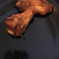 Boogie's Restaurant - Wings... Best wings in the local area!