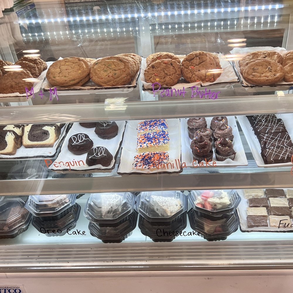 Boardwalk Bakery & Pizzeria - Pizza Near Me - Terlingua, Texas