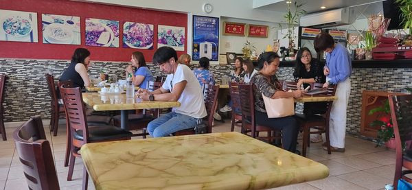 Saigon's Restaurant by null