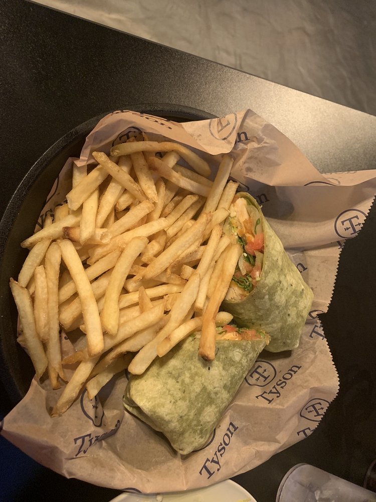 4 BELOW HAGGY’S BAR & GRILL 19 Photos 104 East 2nd St, Jamestown