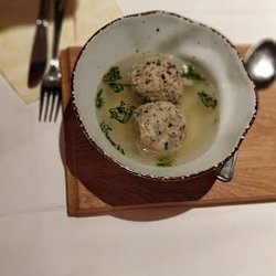 Restaurant Camping Zum See - Knödelsuppe