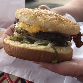Ice-Burg Drive-In - Fast Food Near Me - Walla Walla, Washington