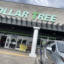 Dollar Tree - Entrance