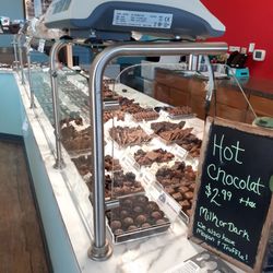 Alpine Chocolat Haus - Boyne City