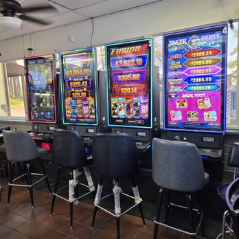 Grab and Go - Some of the game machines. - Convenience Stores Near Me - Roanoke, Virginia
