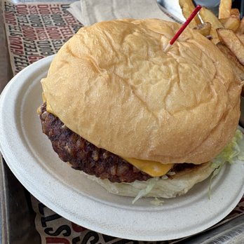 HiHo Cheeseburger | Pasadena - Vegetarian burger - Burgers Near Me - Pasadena, California