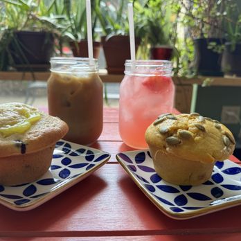 Kuppajo Espresso Bar - Iced Latte, Tropical Refresher, Blueberry Lemon muffin and Pumpkin Butterscotch muffin - Cafes Near Me - Sudbury, Ontario Kuppajo Espresso Bar - Iced Latte, Tropical Refresher, Blueberry Lemon muffin and Pumpkin Butterscotch muffin - Cafes Near Me - Sudbury, Ontario