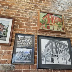 William Penn Bar & Restaurant - The inside of the william penn