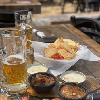 El Refu - Chips, salsa, queso, Stella beer - Mexican Near Me - Houston, Texas El Refu - Chips, salsa, queso, Stella beer - Mexican Near Me - Houston, Texas