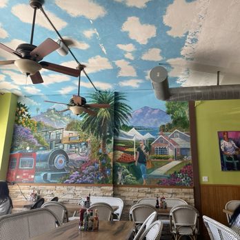Swami's Café La Mesa - Dining room - Cafes Near Me - La Mesa, California Swami's Café La Mesa - Dining room - Cafes Near Me - La Mesa, California