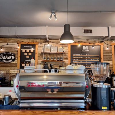 Mazama Coffee Co by null