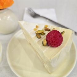 Oui Patisserie - Cream a bit over-powering