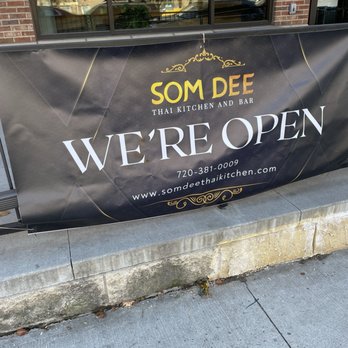 Som Dee Thai Kitchen & Bar - Thai Near Me - Denver, Colorado