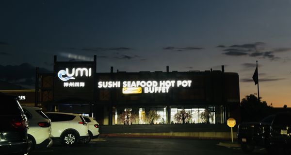 Umi Hot Pot Sushi & Seafood Buffet by null