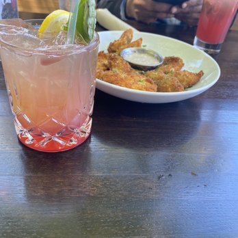 Back Bistro - Whiskey lemonade and Fried Artichoke Hearts. The dipping sauce mmmmm - New American Near Me - Folsom, California Back Bistro - Whiskey lemonade and Fried Artichoke Hearts. The dipping sauce mmmmm - New American Near Me - Folsom, California