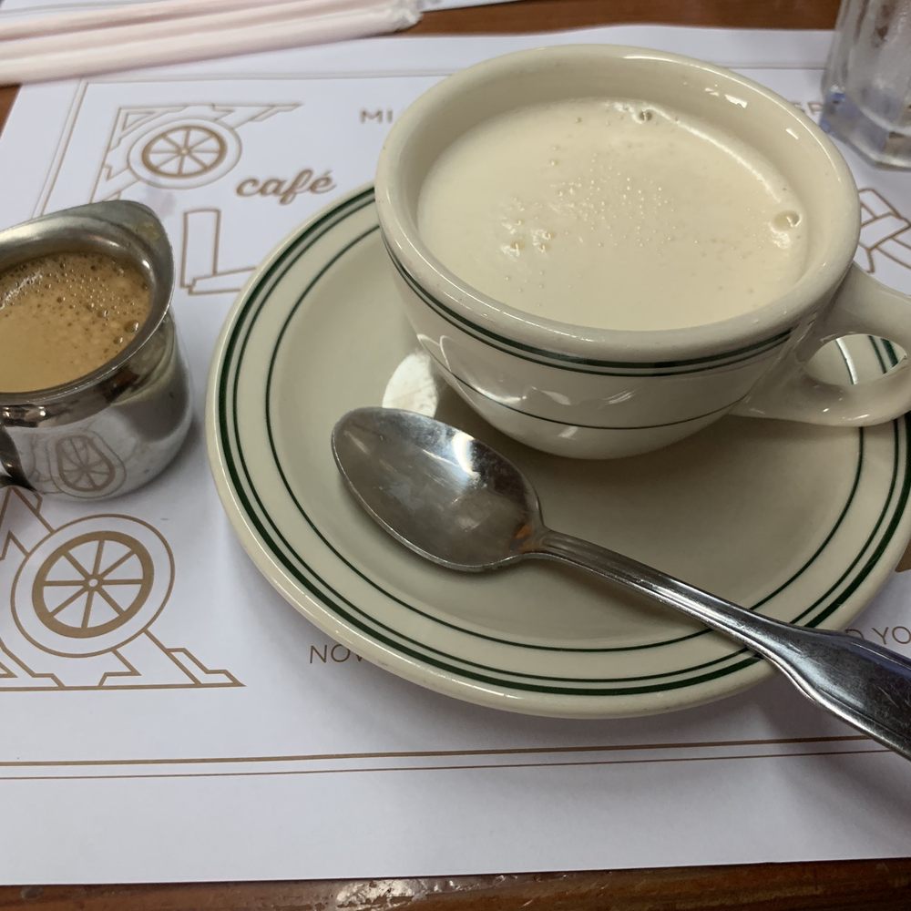 La Carreta - Cafe con Leche Evapordo - Cuban Near Me - Miami, Florida