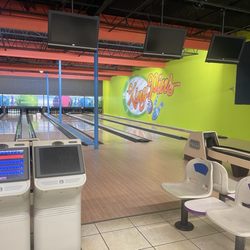 King Pins Bowling Center
