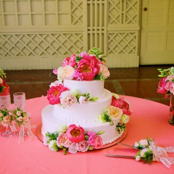 Floral Design Studio - some bridesmaid bouquets and she also arranged the cake flowers, cutting knives, and flute set~ - Florists Near Me - Fremont, California