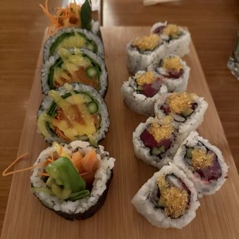 Komé - Superstar (left) & Love for Sale (right) rolls - Japanese Near Me - Austin, Texas Komé - Superstar (left) & Love for Sale (right) rolls - Japanese Near Me - Austin, Texas