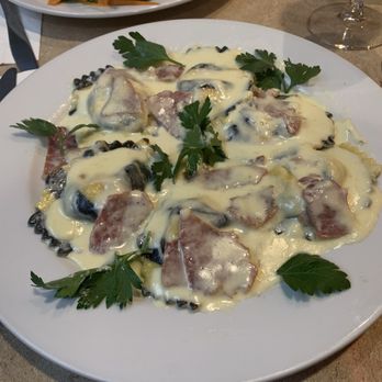 Pete's Grill - Lobster carbonara ravioli - New American Near Me - Sunnyside, New York