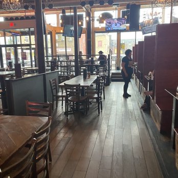 Dark Horse Bar & Eatery - Cool bar vibe - American Near Me - St Paul, Minnesota